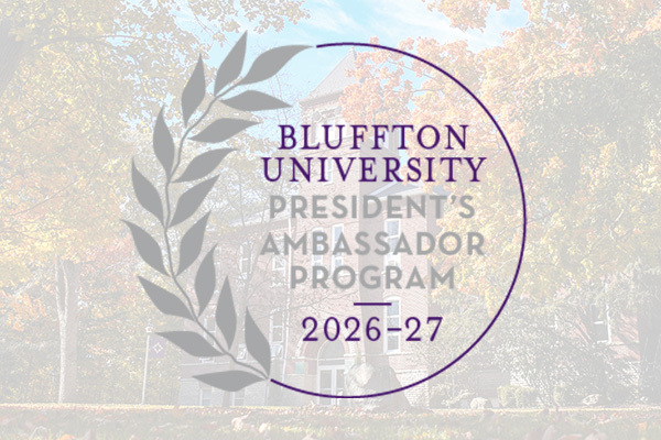 President’s Ambassadors receive extensive training in networking, professional development, etiquette, conversational skills and interviewing, preparing them to represent the university at institutional and community events. 